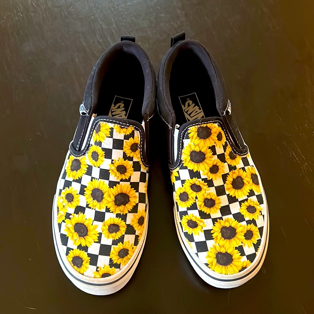 Sunflower checkered vans, size 5